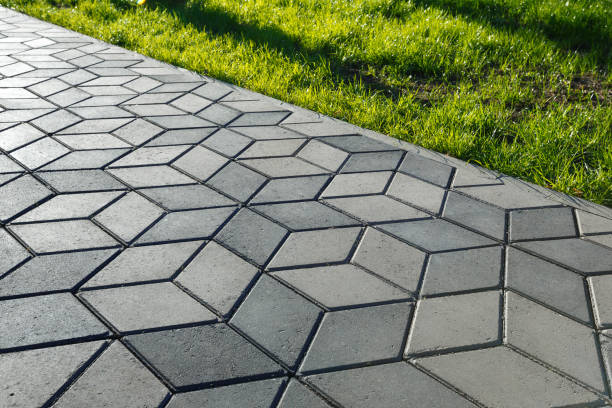 Best Local Driveway Pavers  in Lakewood, CA